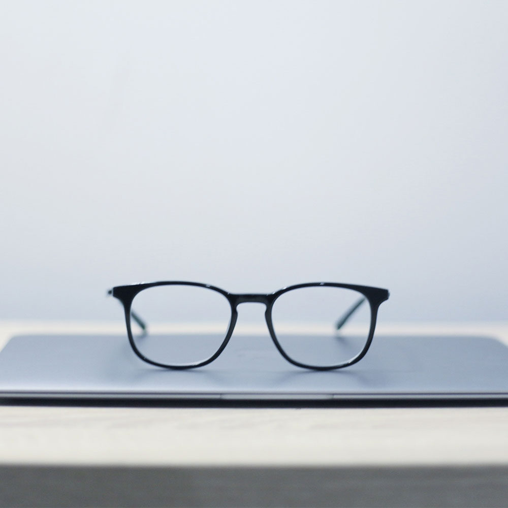 Smartphone & Glasses Spray